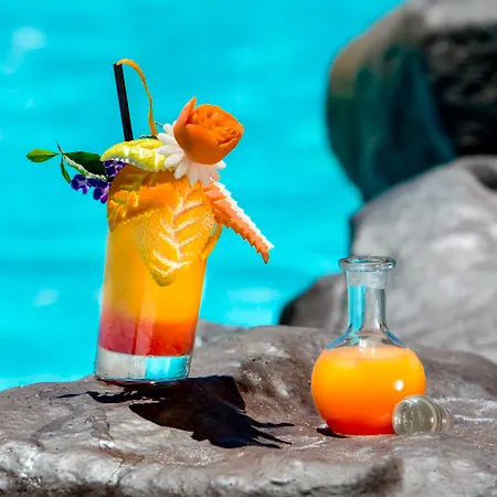 أدريان هوتيلز جاردينز دي نيفاريا فندق أذيخي