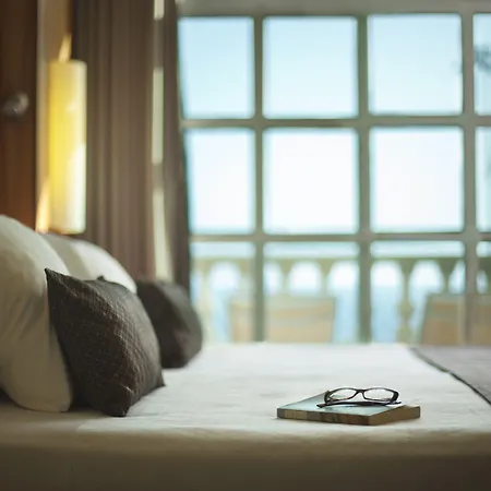 أدريان هوتيلز جاردينز دي نيفاريا فندق