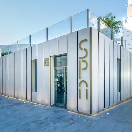 أدريان هوتيلز جاردينز دي نيفاريا 5* أذيخي