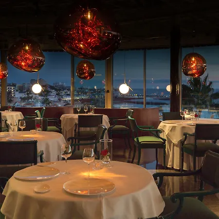 أدريان هوتيلز جاردينز دي نيفاريا فندق 5*