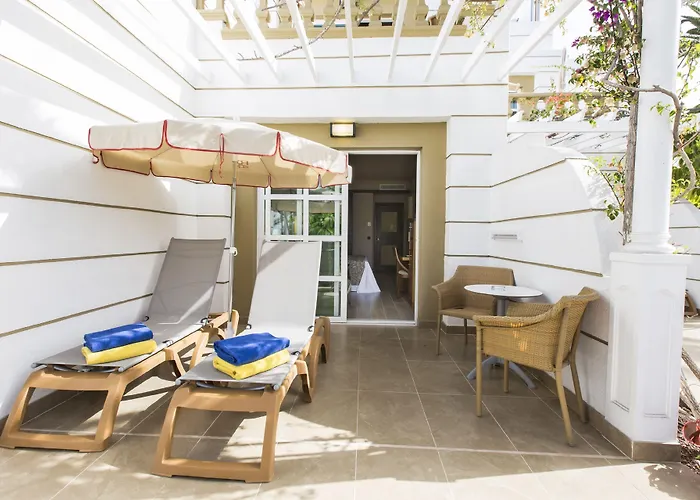 Adrián Jardines De Nivaria