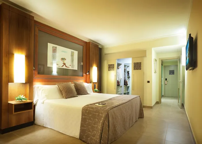 Adrián Jardines De Nivaria Costa Adeje (Tenerife)