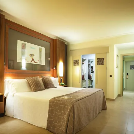 Adrian Jardines De Nivaria Costa Adeje (Tenerife)