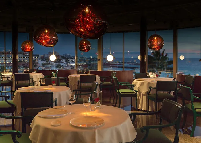 Adrián Jardines De Nivaria Hotel 5*