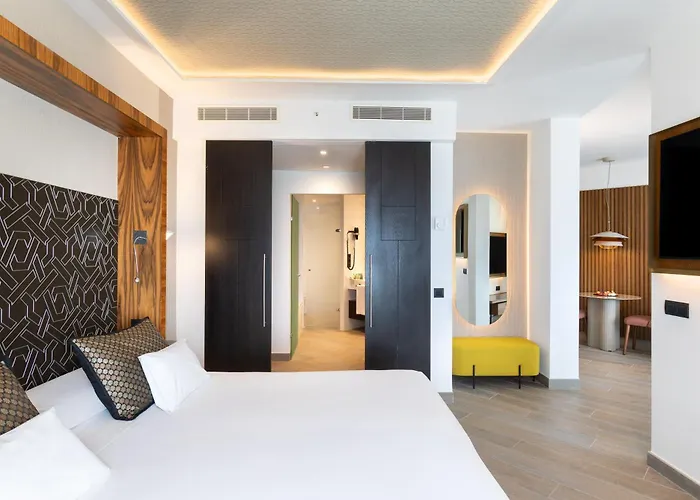 Adrián Jardines De Nivaria 5*